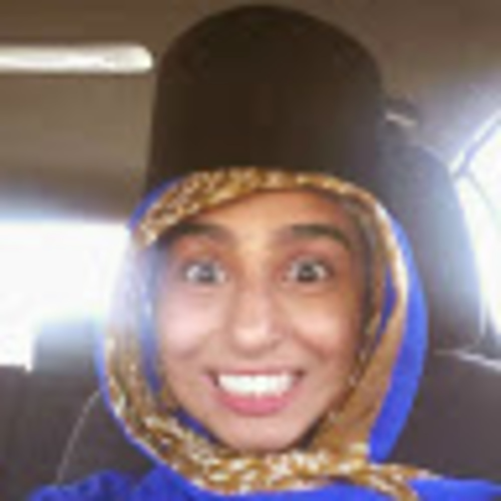 Meet your Posher, Sadaf